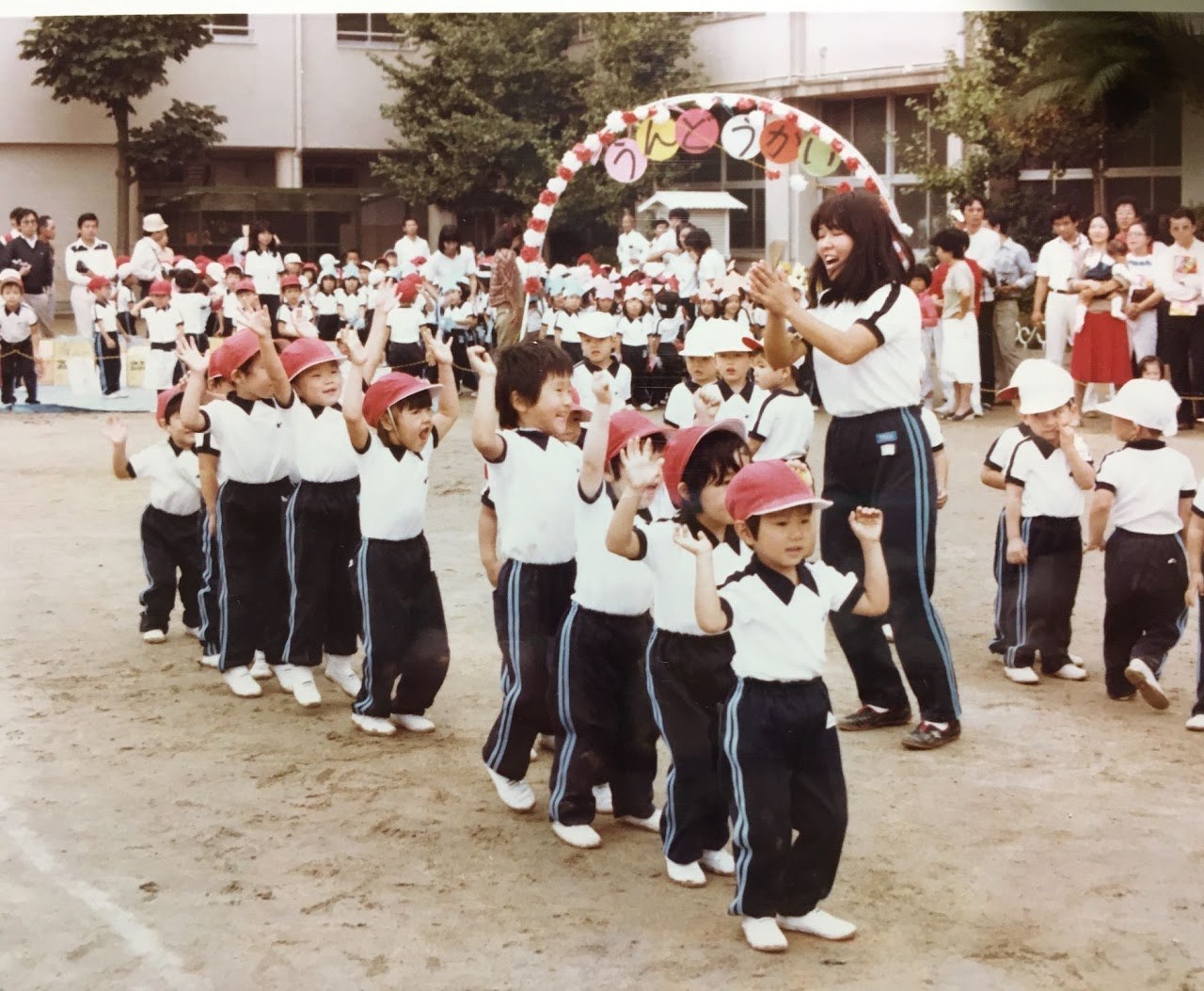 幼少期 学校行事で行進